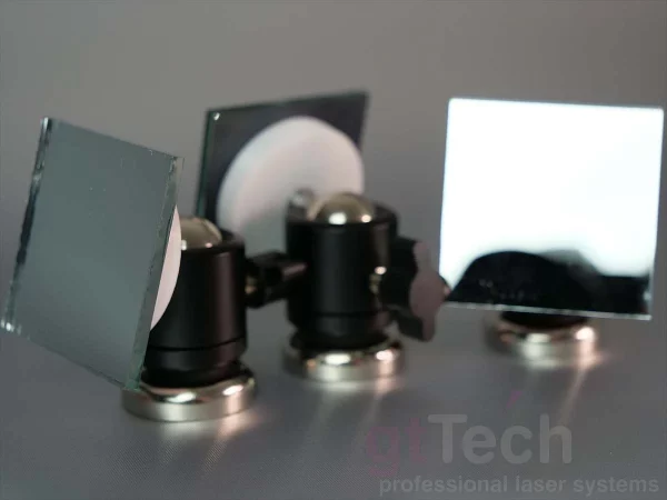 Umlenkspiegel mit Kugelkopf und Magnet